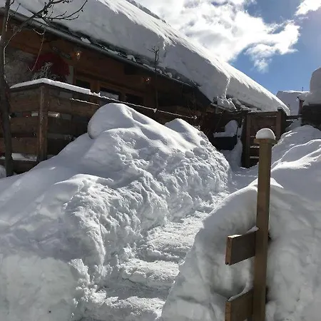 Le Chalet De La Grange Hébergement de vacances